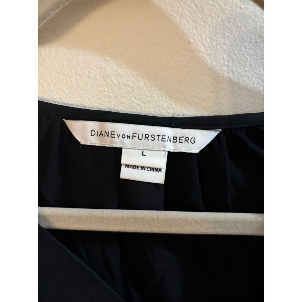 Diane Von Furstenburg Silk Top - Picture 2 of 3